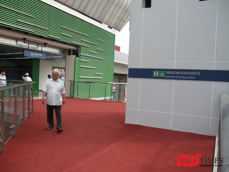 Cận cảnh nhà ga, tàu mẫu đường sắt trên cao Cát Linh - Hà Đông  ảnh 3