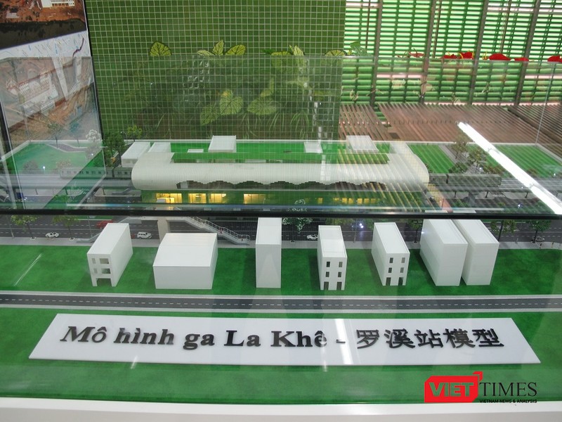 Cận cảnh nhà ga, tàu mẫu đường sắt trên cao Cát Linh - Hà Đông  ảnh 11