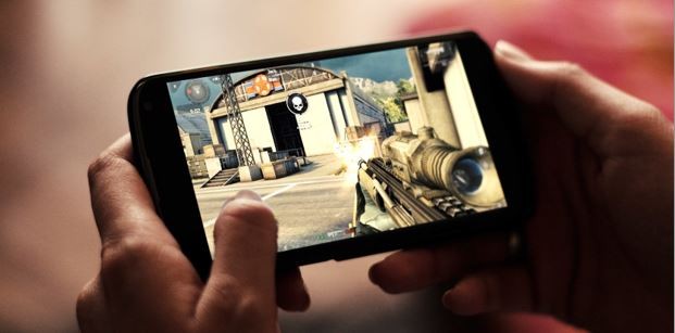 Top 4 smartphone 4G giá rẻ, pin khủng và chơi game ổn ảnh 1