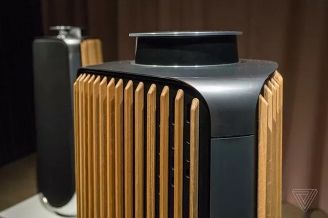 Bang & Olufsen ra mắt loa 40.000 USD với khung bằng nhôm và gỗ sồi