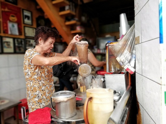 Khả năng xóa phông của Huawei nova 2i (Ảnh: Tôn Đạt)