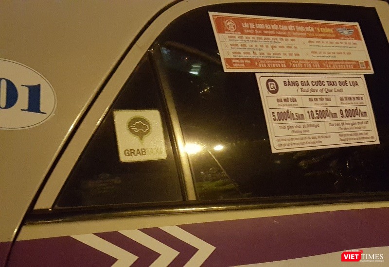 Hà Nội “siết” hoạt động của Uber Grab, đặt biển cấm theo giờ tại 13 tuyến phố ảnh 1 “Đại chiến