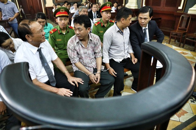 Triệu tập Thứ trưởng Bộ Y tế đến phiên tòa VN Pharma