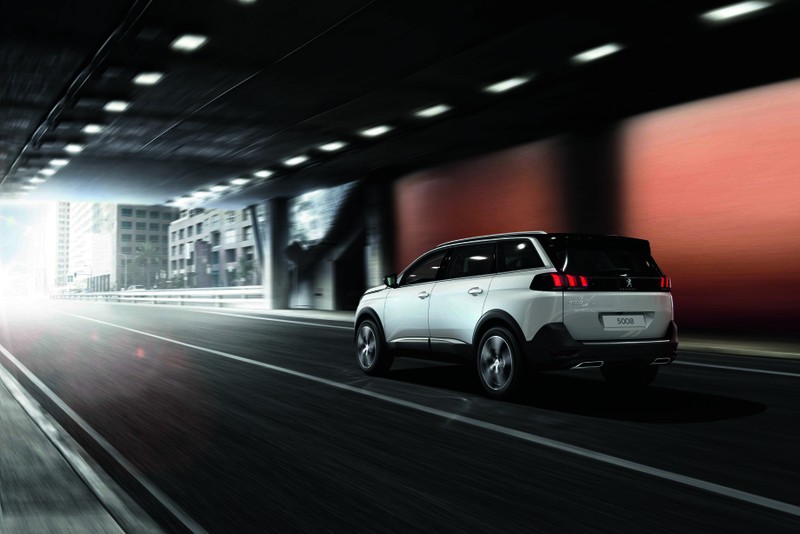 Chiêm ngưỡng Peugeot 5008 - SUV 7 chỗ thế hệ mới sắp tới tay khách hàng Việt ảnh 3