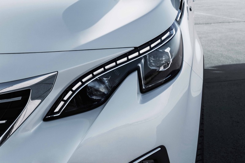 Chiêm ngưỡng Peugeot 5008 - SUV 7 chỗ thế hệ mới sắp tới tay khách hàng Việt ảnh 1 1