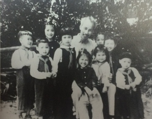 Những hình ảnh về cuộc đời bình dị của Bác ảnh 6