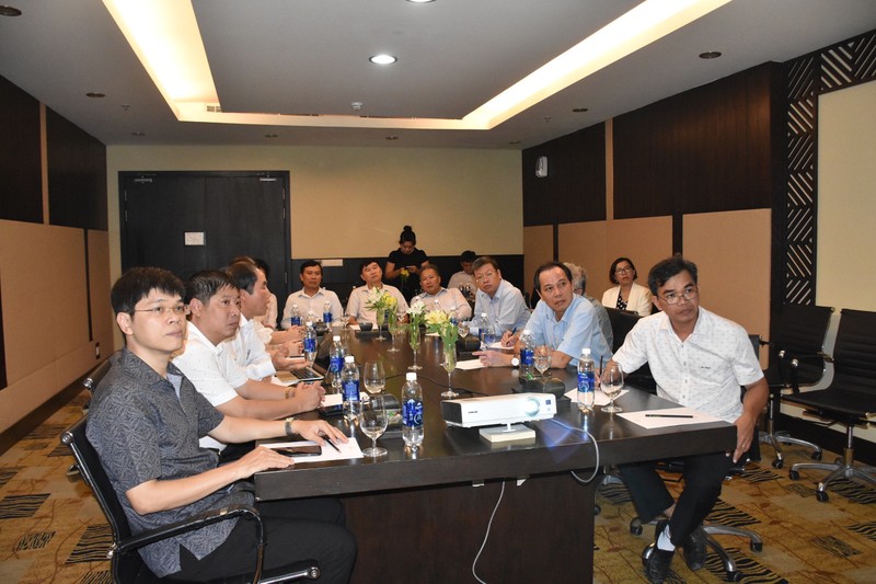 Đại diện UBND tỉnh Bình Thuận trong buổi làm việc với đại diện Tập đoàn Novaland và Bệnh viện Đại học Y Hà Nội