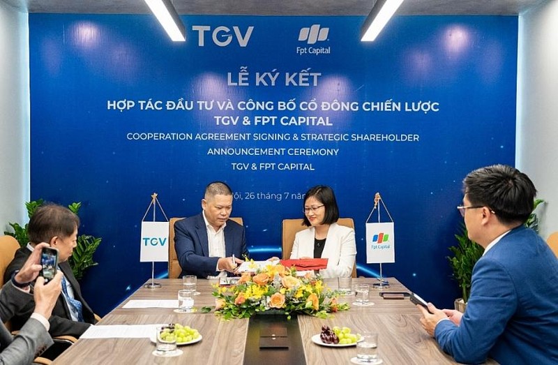 Đại diện TGV và FPT Capital ký kết thỏa thuận hợp tác chiến lược Đại diện TGV và FPT Capital ký kết thỏa thuận hợp tác chiến lược