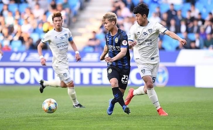 Công Phượng đã thất bại Incheon United (Hàn Quốc), liệu có thành công ở Pháp không? (ảnh CLB Incheon) Phượng