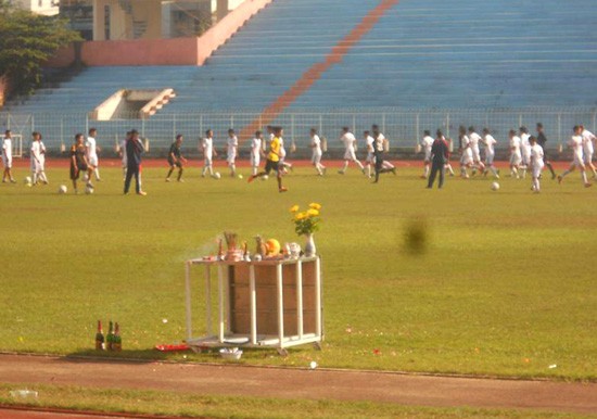 Lễ chào sân đầu năm mới của đội SHB.Đà Nẵng (ảnh VietTimes)