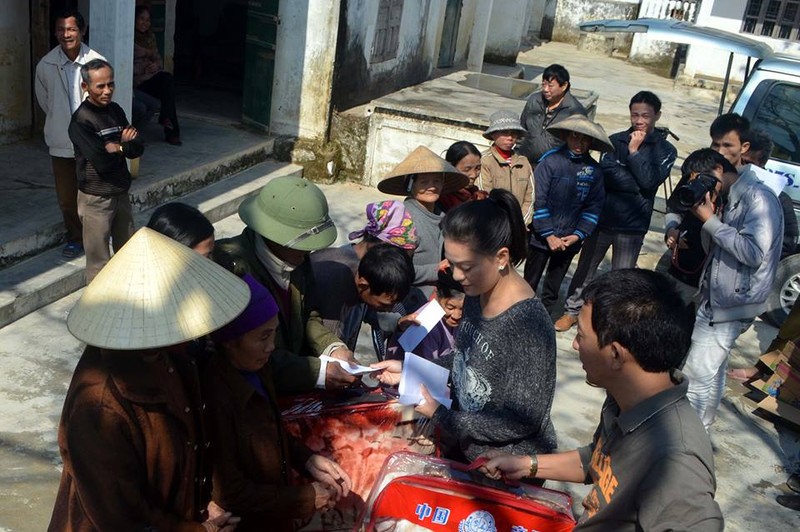 Thương về miền Trung (ảnh VietTimes)