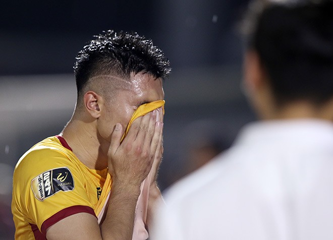 Bóng đá Thanh Hóa, khoảng lặng trước “cuộc chiến sống còn” ảnh 2 Không ai hiểu chuyện gì đang xảy ra đối với Thanh Hóa. Ảnh VB.