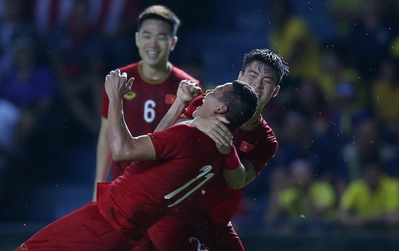 Ai sẽ chiến thắng? Ảnh VPF.