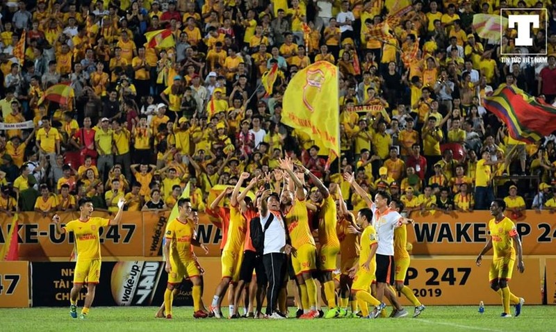 Nam Định chính là đội bóng nhân dân tại V.League. ẢnhTTVN