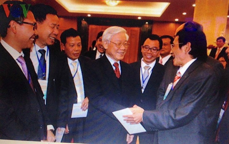 Anh Lê Thanh Bình trong buổi gặp mặt Tổng bí thư, CTN Nguyễn Phú Trọng tại chương trình Xuân yêu thương do Ủy ban người Việt Nam ở nước ngoài tổ chức.