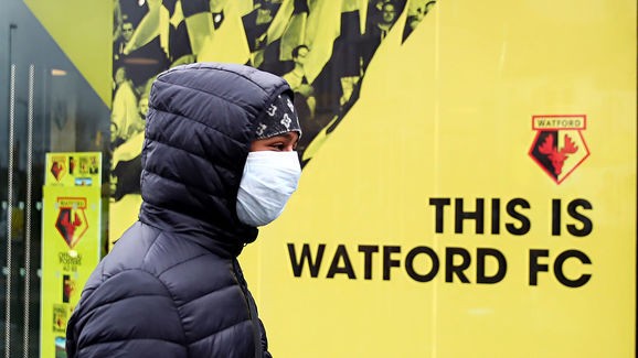 Một bầu không khí ảm đạm các sân bóng châu Âu. Ảnh Watford