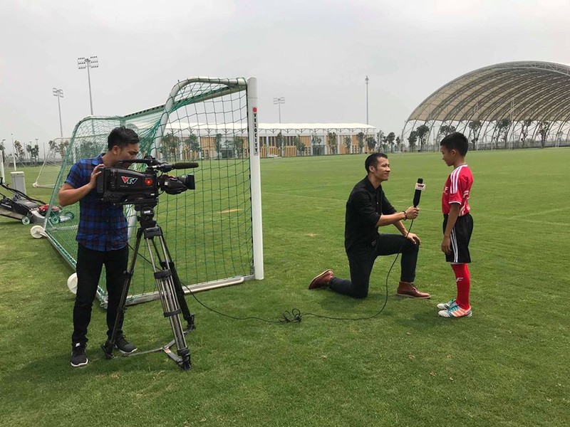 , “Messi Hà Tĩnh” Lê Anh Đức cùng 3 học viên PVF (sinh năm 2007) gồm Lê Minh Nhật, Lê Quang Tâm, Phan Thanh Hoàng đã tham gia chương trình bóng đá trẻ Quốc tế “Football for Friendship” được tổ chức tại Madrid, Tây Ban Nha. Ảnh FBNV