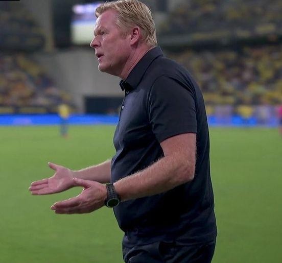 Phút 90+6, theo biên bản của trọng tài, HLV Koeman đã bị đuổi khỏi sân vì đề nghị trọng tài thứ 4: "Ơ kìa, trọng tài thổi còi đi chứ hả.?!...” kèm theo câu chửi. Ảnh Barca FC.