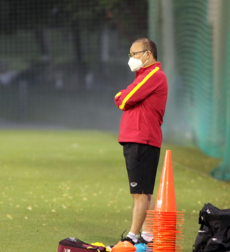 Ông Park nhớ ai. Ảnh VFF