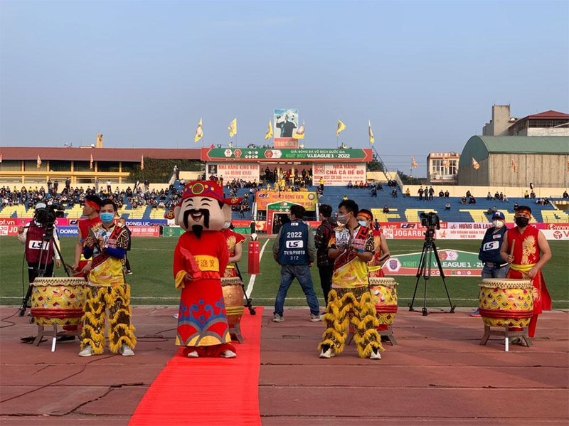 Khán giả Thanh Hóa hết lòng vì đội bóng. Ảnh VPF. Khán giả Thanh Hóa hết lòng vì đội bóng. Ảnh VPF.