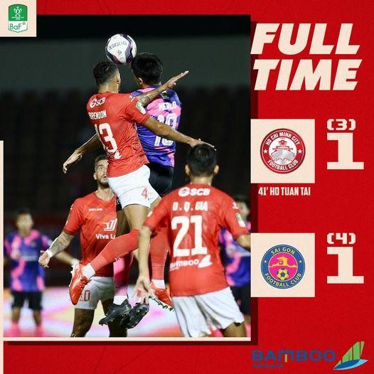 Với việc 11 cầu thủ lãn công, CLB TP.HCM chỉ đăng ký 17 cầu thủ thi đấu và đã bị cầm hòa 1-1. Ảnh VFF