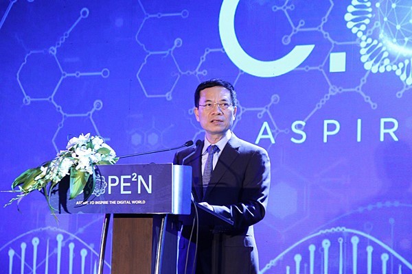 Bộ trưởng Bộ Thông tin và Truyền thông Nguyễn Mạnh Hùng phát biểu tại buổi lễ (Nguồn: CMC)