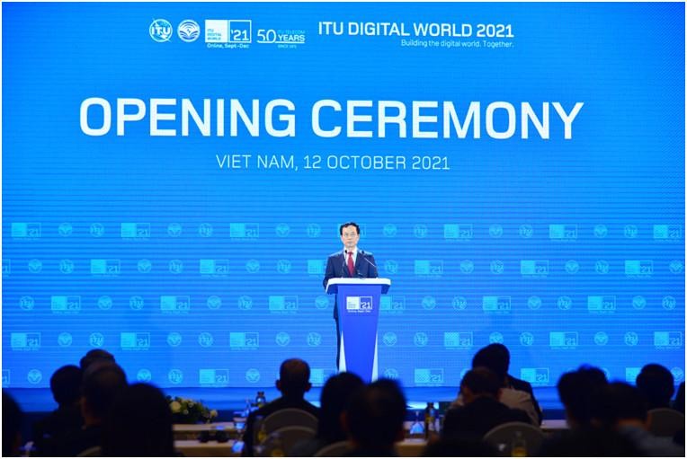 Bộ trưởng Nguyễn Mạnh Hùng phát biểu tại Hội nghị. Ảnh Mic