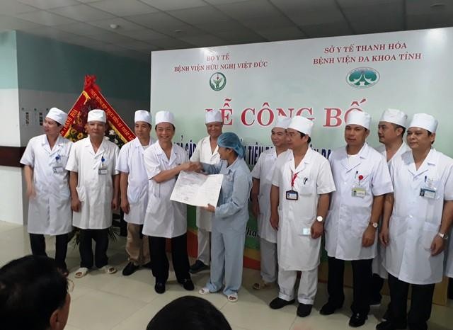 Bệnh nhân ghép thận đầu tiên thành công tại Bệnh viện Đa khoa Thanh Hóa xuất viện