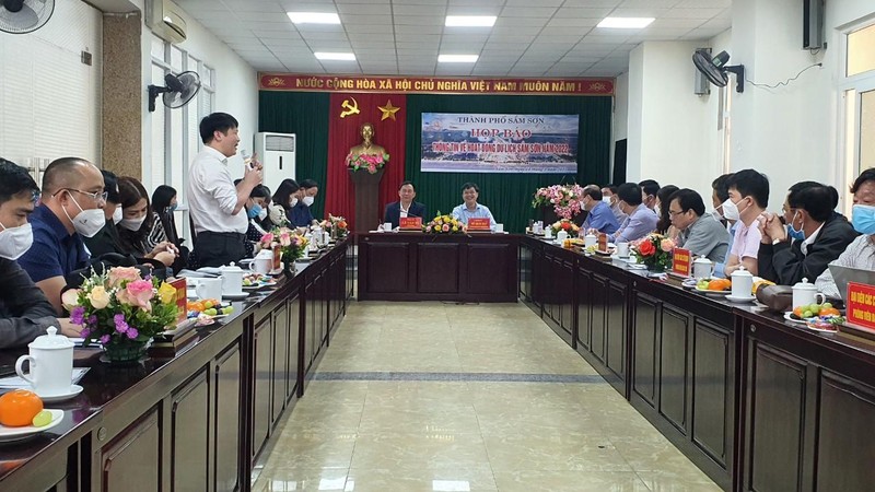 UBND TP Sầm Sơn tổ chức họp báo thông tin về mùa du lịch 2022