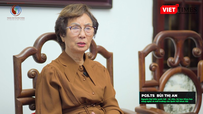 TIÊU DÙNG XANH 00007.00_18_41_07.Still002.jpg