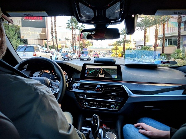 Cảm giác lần đầu ngồi trên ô tô tự lái như thế nào? ảnh 11
