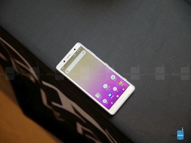 Đánh giá chi tiết Sony Xperia XZ2 Compact ảnh 4