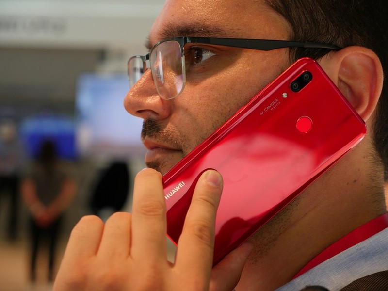 Ảnh: Phonearena Ảnh: Phonearena