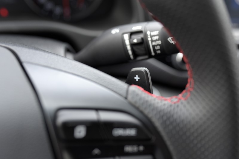 Hyundai Elantra Sport động cơ Turbo ra mắt khách hàng Việt, giá 729 triệu ảnh 15