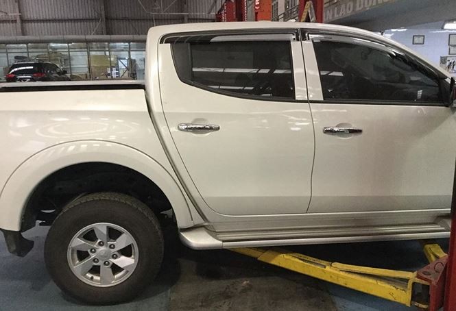 Chiếc Mitsubishi Triton một cầu số tự động bị lỗi động cơ của khách hàng Nguyễn Công Luận ở Quảng Ninh