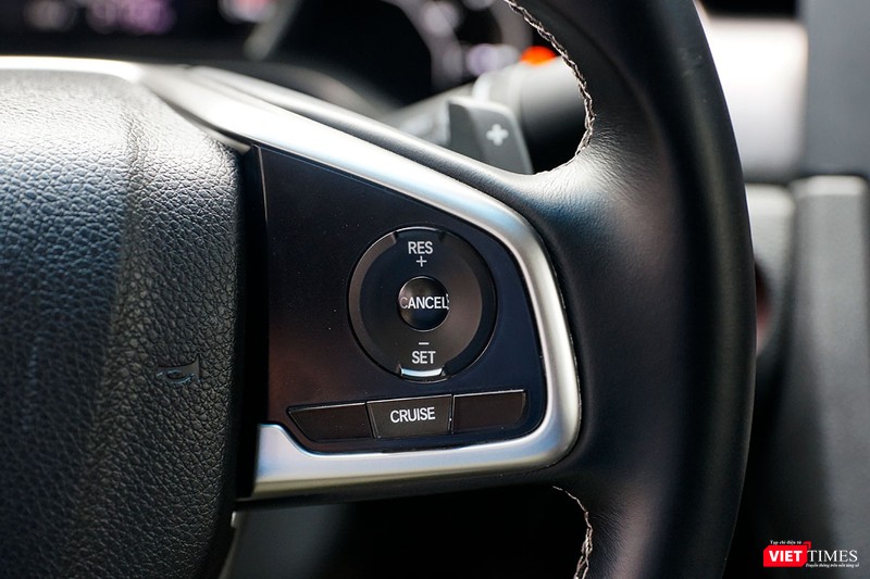 Honda Civic 1.8 E 2018 có xứng với mức giá 758 triệu đồng? ảnh 15