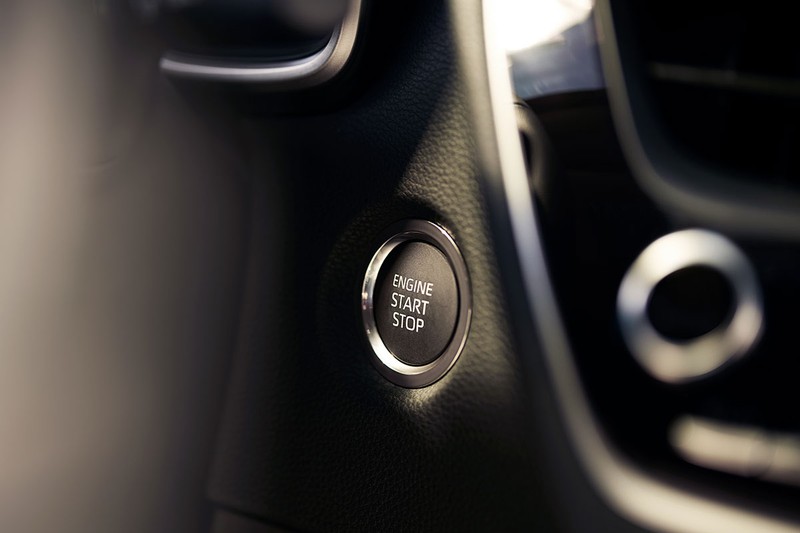 Ngỡ ngàng trước hình ảnh quá đẹp của Toyota Corolla 2019 thế hệ mới  ảnh 21