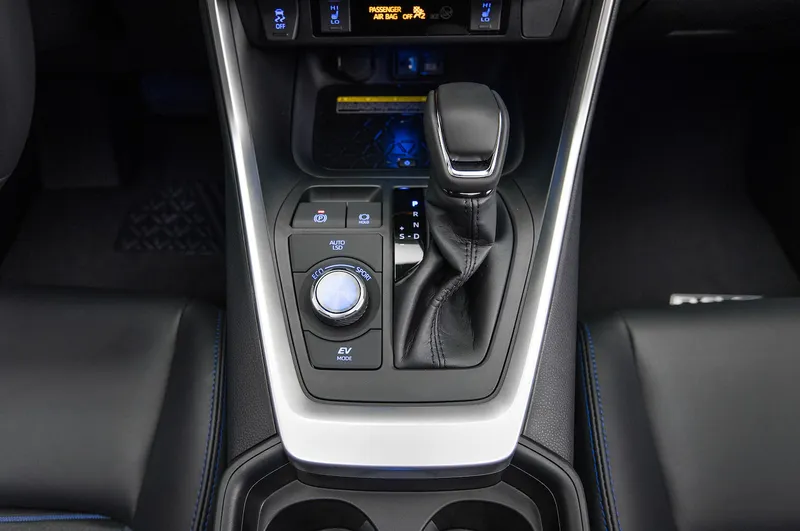 Toyota RAV4 2019 chính thức trình làng, chưa có giá bán ảnh 5