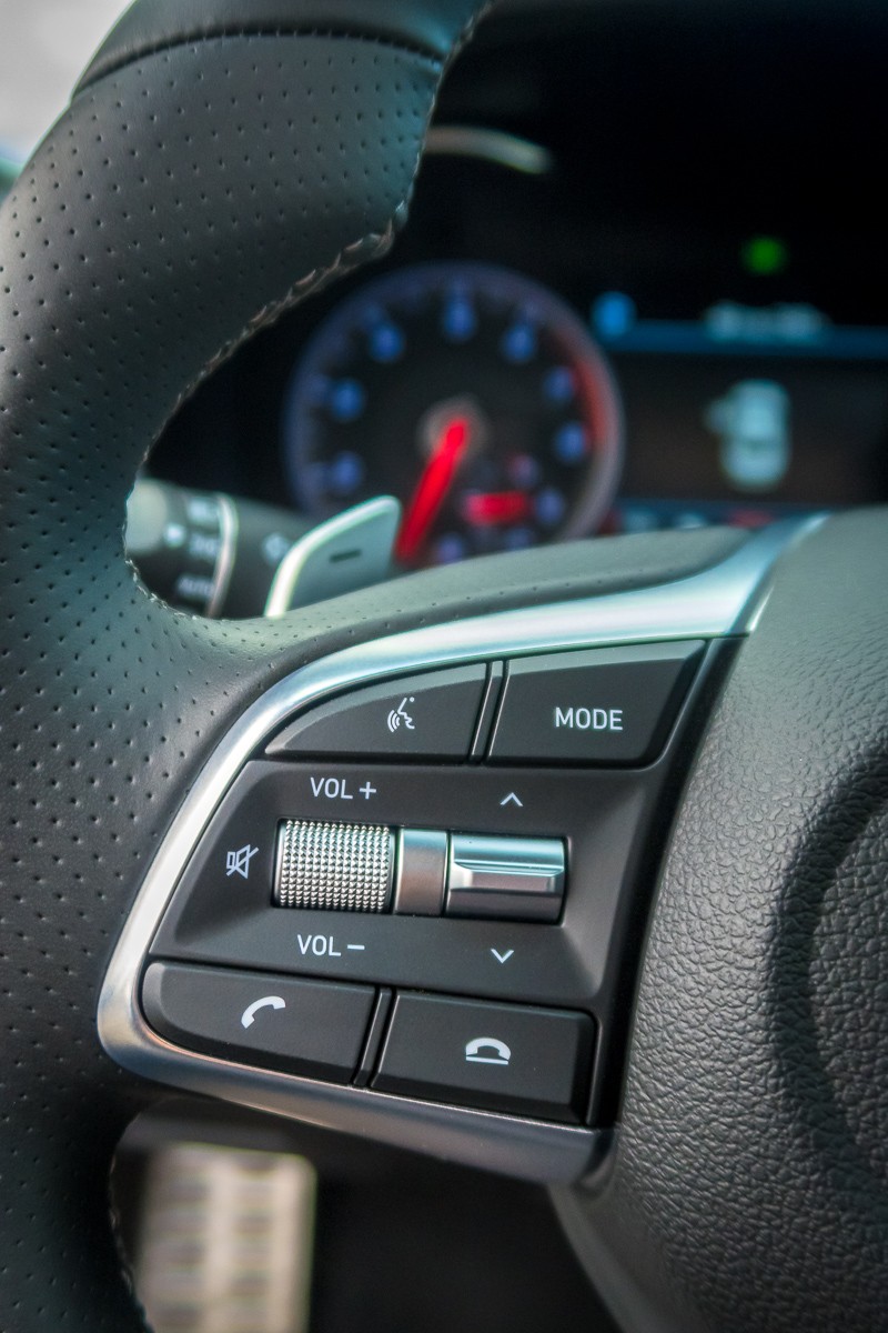 Genesis G70 2019: Đối đầu trực tiếp với BMW 3-Series ảnh 15