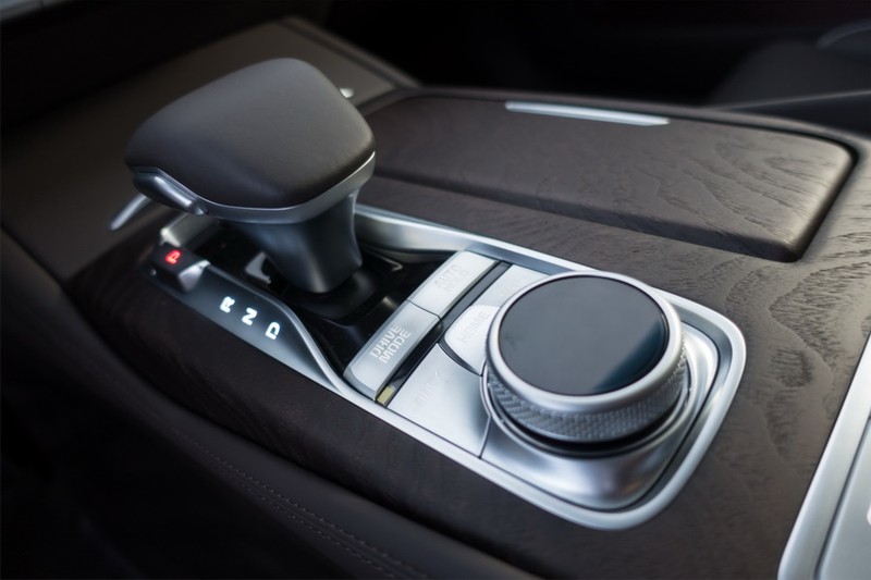 Có gì mới trên Kia K900 2019? ảnh 11