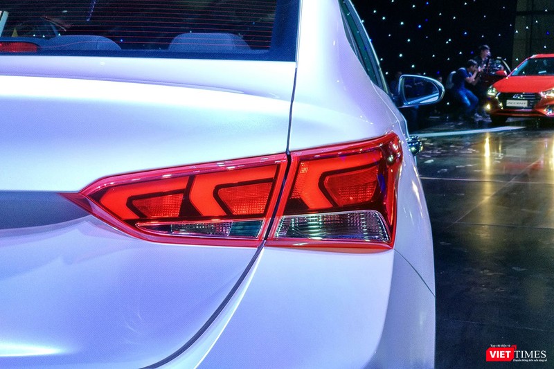 Tham vọng giành ngôi vương phân khúc B, Hyundai Accent 2018 chỉ có giá từ 425 triệu  ảnh 10