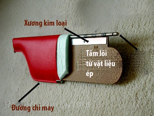 Toyota làm tấm chắn nắng từ bìa carton: Không có gì là sai, chỉ là giá hơi đắt! ảnh 2