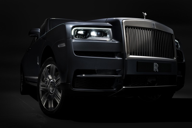 Rolls-Royce Cullinan 2018: Chiếc SUV siêu sang đáng mong đợi của năm 2018 ảnh 6