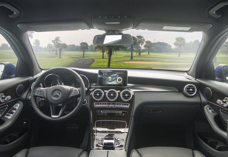 Mercedes-Benz GLC 200 chốt giá bán 1,684 tỷ đồng   ảnh 1