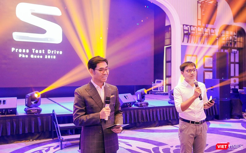 Với những gì được trang bị trên S-Class 2018 cùng giá bán hợp lý, ông Choi Duk Jun - Tổng Giám đốc Mercedes-Benz Việt Nam khẳng định mẫu xe này sẽ tiếp tục được nhiều khách hàng tin tưởng lựa chọn và giữ vững vị thế của dòng xe sedan hạng sang cỡ lớn bán chạy nhất thị trường Việt Nam.