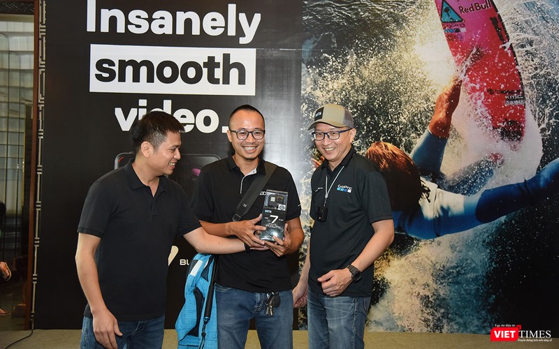 Ban tổ chức đã dành tặng những phần quà hấp dẫn dành cho khách mời có video ấn tượng được quay bằng GoPro HERO7 Black. Ban tổ chức đã dành tặng những phần quà hấp dẫn dành cho khách mời có video ấn tượng được quay bằng GoPro HERO7 Black.