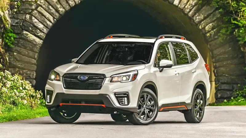 Subaru Forester là mẫu xe thuộc diện bị triệu hồi toàn cầu do lỗi liên quan đến lo xo của xu-páp trong động cơ