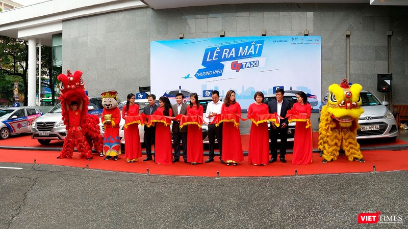 Với số lượng xe lớn, khách hàng sẽ không phải chờ đợi lâu khi đặt xe G7 Taxi.   (Ảnh: Ngô Minh)