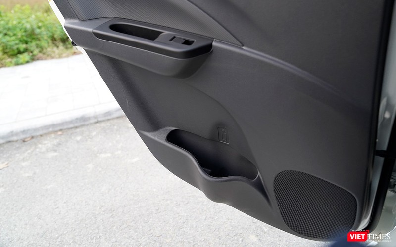 Không gian ở hàng ghế sau