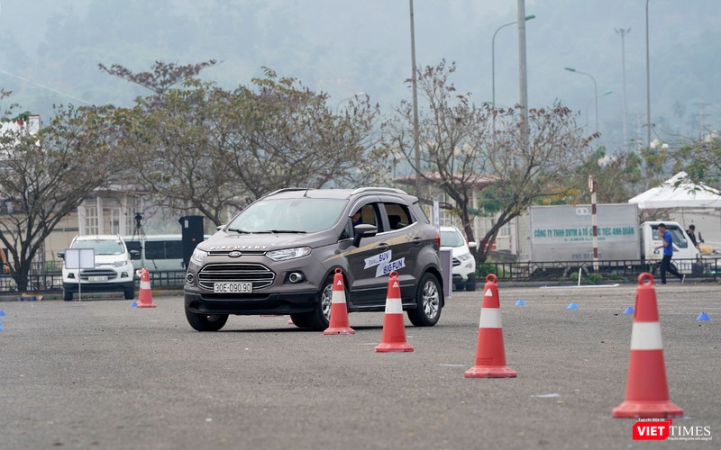 Các phần trải nghiệm trên điều kiện đường Onroad